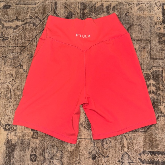 Ptula shorts, size large - Picture 1 of 2